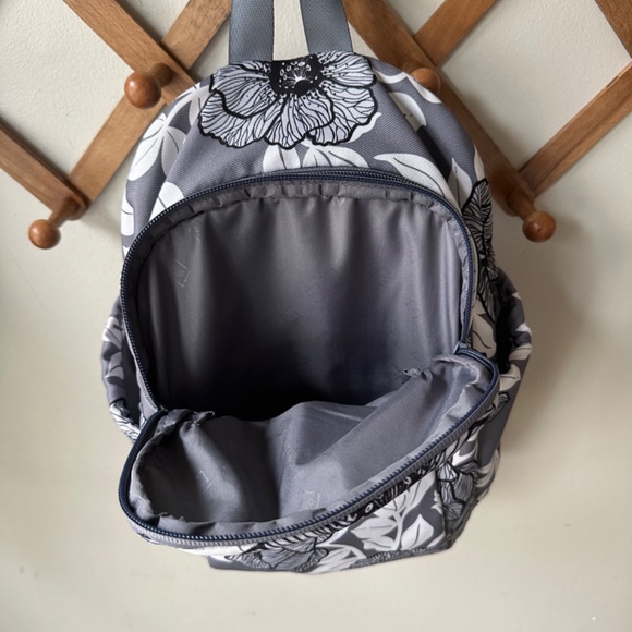 Small backpack - Picture 2 of 3